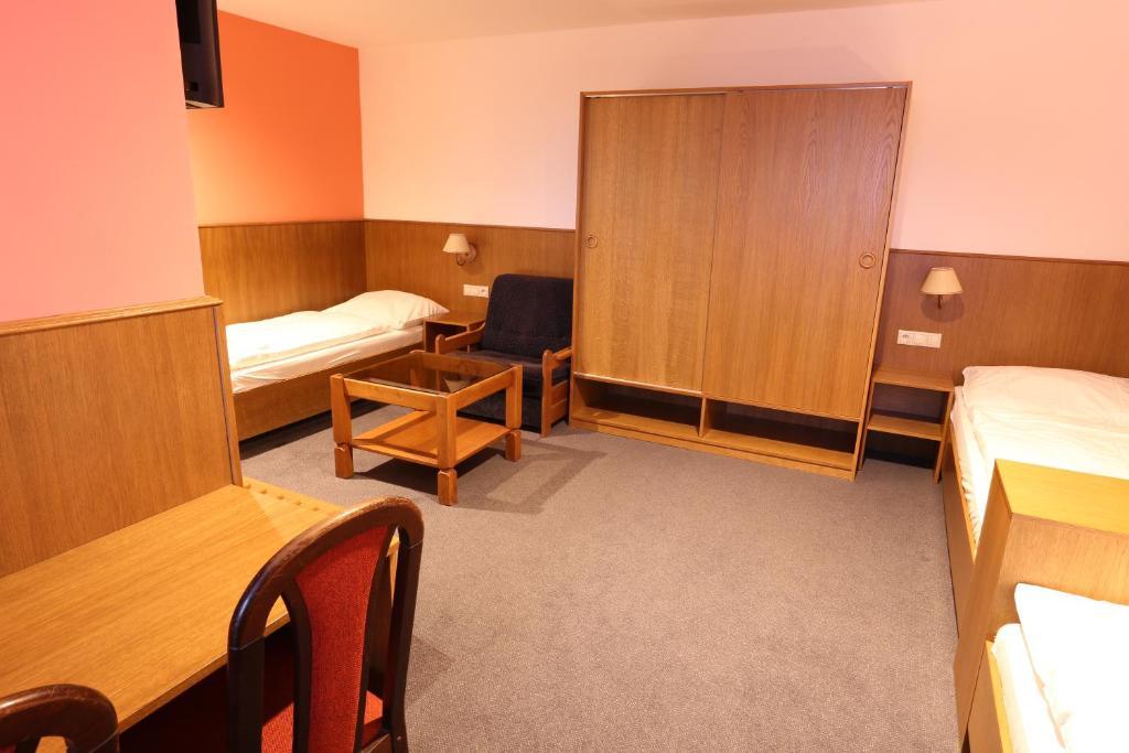 Hotel Hajcman Žďár nad Sázavou Szoba fotó